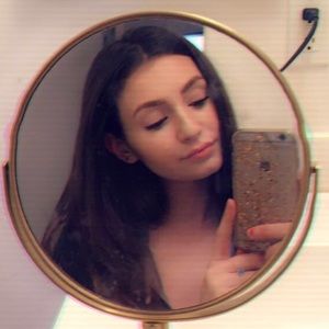 Meet your Posher, Kristin